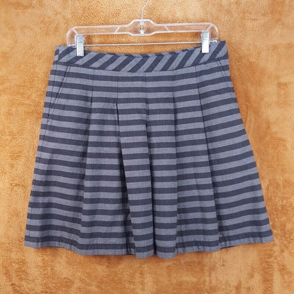 GAP Womens Skirt Size 4 Gray Stripe A-Line Pleated Pockets Above Knee